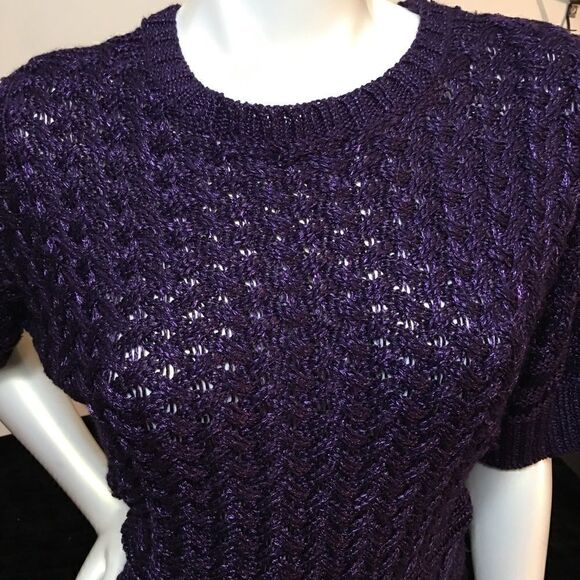 Jennifer Lopez silky knit short sleeve top - Picture 2 of 5